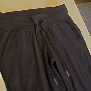 Lululemon ready to rulu joggers size 4 NWOT